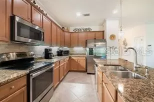 12592 Richezza Dr, Venice, FL 34293 - Photo 8