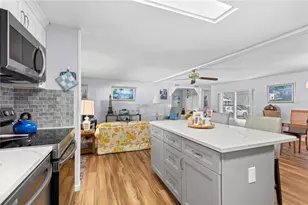 2100 Kings Hwy, Port Charlotte, FL 33980 - Photo 4