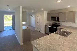 4 Pittwick Ln, Palm Coast, FL 32164 - Photo 2