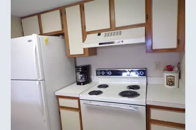 4016 Oakview Drive #J9, Port Charlotte, FL 33980 - Photo 4