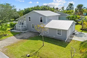 5425 Marina Dr, Bokeelia, FL 33922 - Photo 34