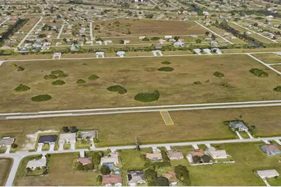 2008 Diplomat Parkway E, Cape Coral, FL 33909 - Photo 4