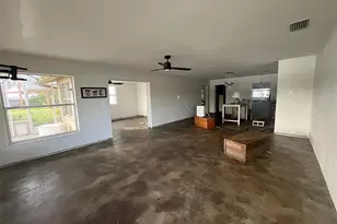 9656 SW Marina Dr, Arcadia, FL 34269 - Photo 8