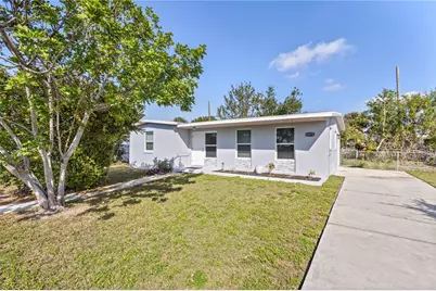 21274 Gladis Avenue, Port Charlotte, FL 33952 - Photo 2