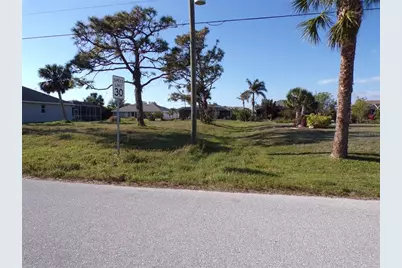 9 Long Meadow Lane, Rotonda West, FL 33947 - Photo 2