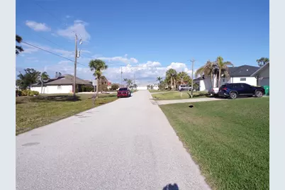 9 Long Meadow Lane, Rotonda West, FL 33947 - Photo 8