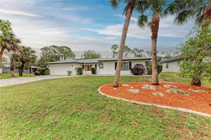 1052 Hinton St, Port Charlotte, FL 33952 - Photo 4