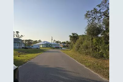 348 Ramblewood Street, Port Charlotte, FL 33953 - Photo 2