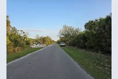 356 Ramblewood Street, Port Charlotte, FL 33953 - Photo 2