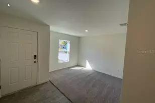 7 Richelieu Ln, Palm Coast, FL 32164 - Photo 2