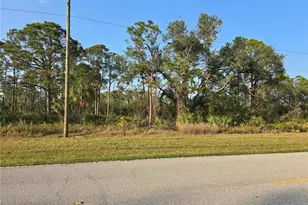 852 Biscayne Dr, Port Charlotte, FL 33953 - Photo 1