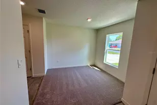 12 Royal Leaf Ln, Palm Coast, FL 32164 - Photo 2