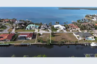 114 Graham Street SE, Port Charlotte, FL 33952 - Photo 2