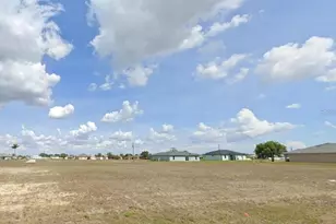 2933 NW 8th Pl, Cape Coral, FL 33993 - Photo 1