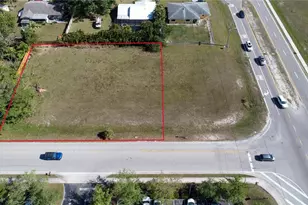 758 SW 4th St, Cape Coral, FL 33991 - Photo 4