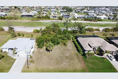 74 Pinehurst Place, Rotonda West, FL 33947 - Photo 2