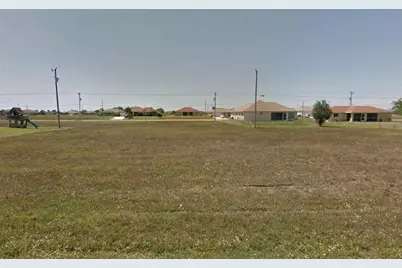 1012 NW 7th Place, Cape Coral, FL 33993 - Photo 6