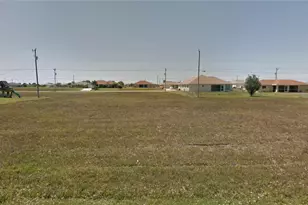 1012 NW 7th Pl, Cape Coral, FL 33993 - Photo 6