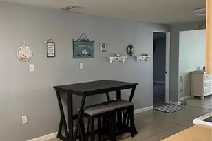 705 Crestview Cir NW, Port Charlotte, FL 33948 - Photo 4