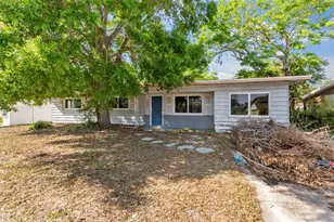 2677 Martin St, Sarasota, FL 34237 - Photo 2