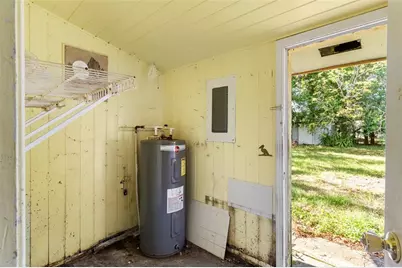 2677 Martin Street, Sarasota, FL 34237 - Photo 28