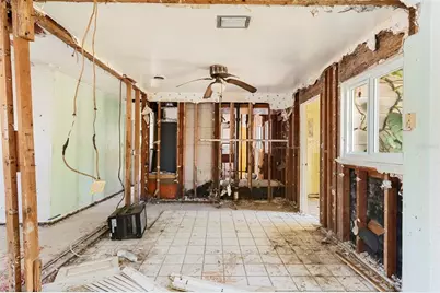 2677 Martin Street, Sarasota, FL 34237 - Photo 12