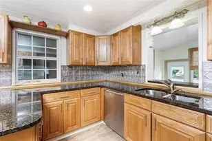 7566 Danvers Cir, Port Charlotte, FL 33981 - Photo 8