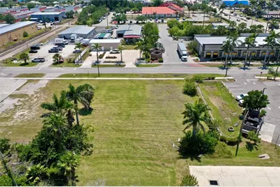 122 E McKenzie Street, Punta Gorda, FL 33950 - Photo 8