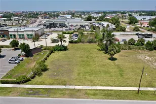122 E McKenzie St, Punta Gorda, FL 33950 - Photo 1