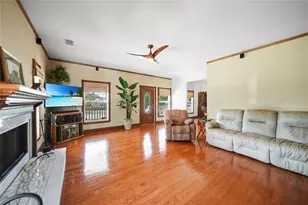 740 W Virginia Ave, Punta Gorda, FL 33950 - Photo 10