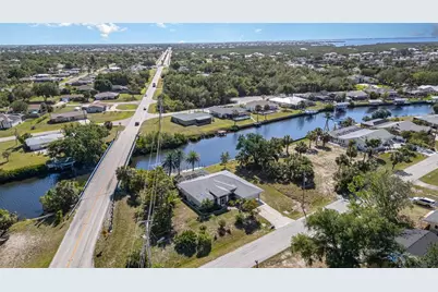 4010 Yucatan Circle, Port Charlotte, FL 33948 - Photo 4