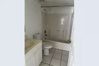 25050 Sandhill Boulevard #B3, Punta Gorda, FL 33983 - Photo 8