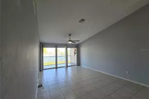 11644 SW Egret Cir, Lake Suzy, FL 34269 - Photo 8