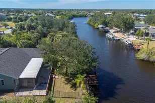 17356 Gulfspray Cir, Port Charlotte, FL 33948 - Photo 4