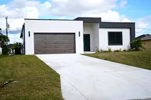 313 NE 9th St, Cape Coral, FL 33909 - Photo 2