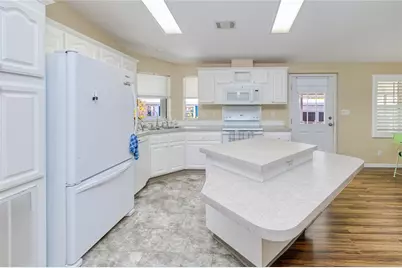 7491 Danvers Circle, Port Charlotte, FL 33981 - Photo 6