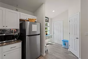 15579/15581 Chamberlain Blvd, Port Charlotte, FL 33953 - Photo 10