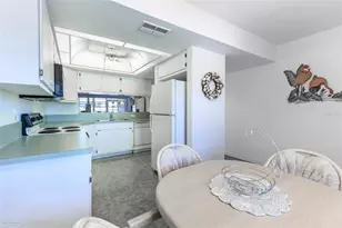 11644 SW Egret Cir, Lake Suzy, FL 34269 - Photo 10