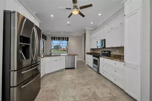 12951 SW Kingsway Cir, Lake Suzy, FL 34269 - Photo 6