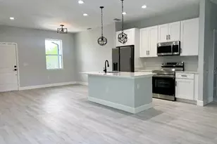 3045 Montgomery Dr, Port Charlotte, FL 33981 - Photo 6
