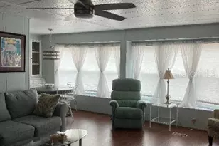 9003 30th Ave E, Palmetto, FL 34221 - Photo 10