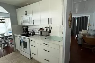 9003 30th Ave E, Palmetto, FL 34221 - Photo 42