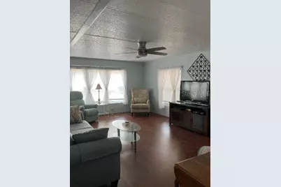 9003 30th Avenue E, Palmetto, FL 34221 - Photo 6