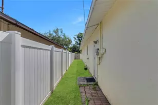 6841 46th St N, Pinellas Park, FL 33781 - Photo 6