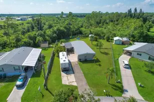 27940 Leatherwood Cir, Punta Gorda, FL 33950 - Photo 36