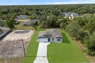 19092 Woodbine Ave, Port Charlotte, FL 33954 - Photo 18