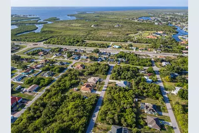 138 Edgemere Street NW, Port Charlotte, FL 33948 - Photo 10