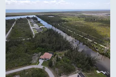10662 Kearsarge Circle, Port Charlotte, FL 33981 - Photo 12