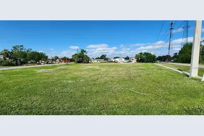 466 Booth Street, Punta Gorda, FL 33950 - Photo 2