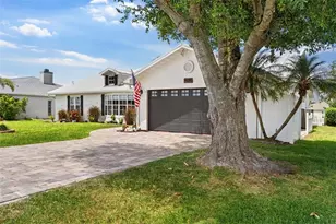 425 Corrientes Cir, Punta Gorda, FL 33983 - Photo 2